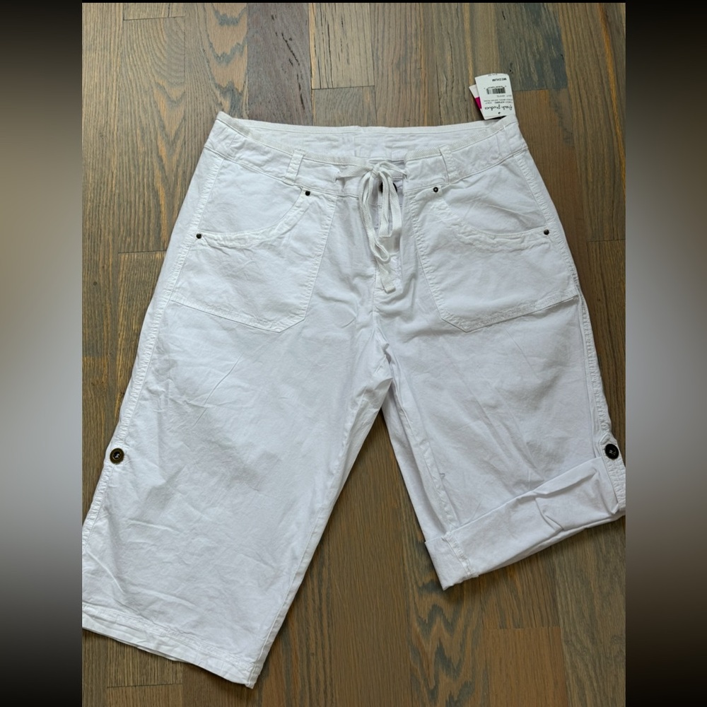 Fresh produce safari pedal women’s shorts size M